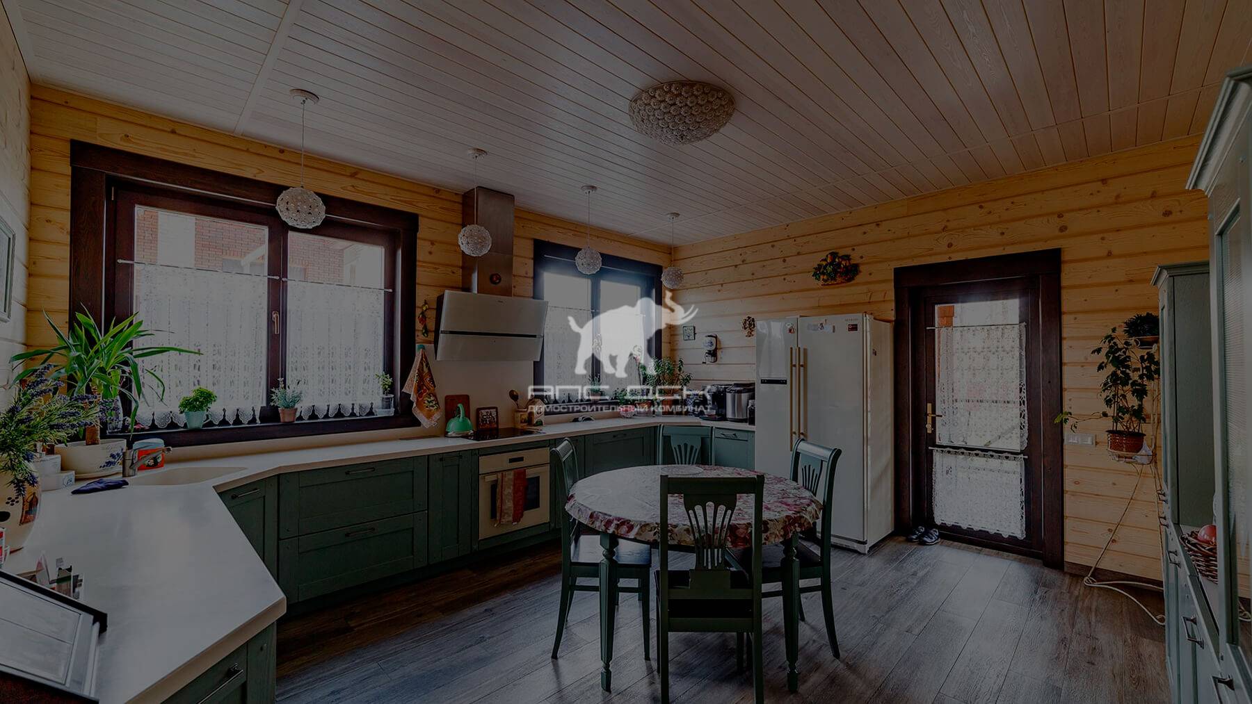 Деревянные Евро окна в загородном доме