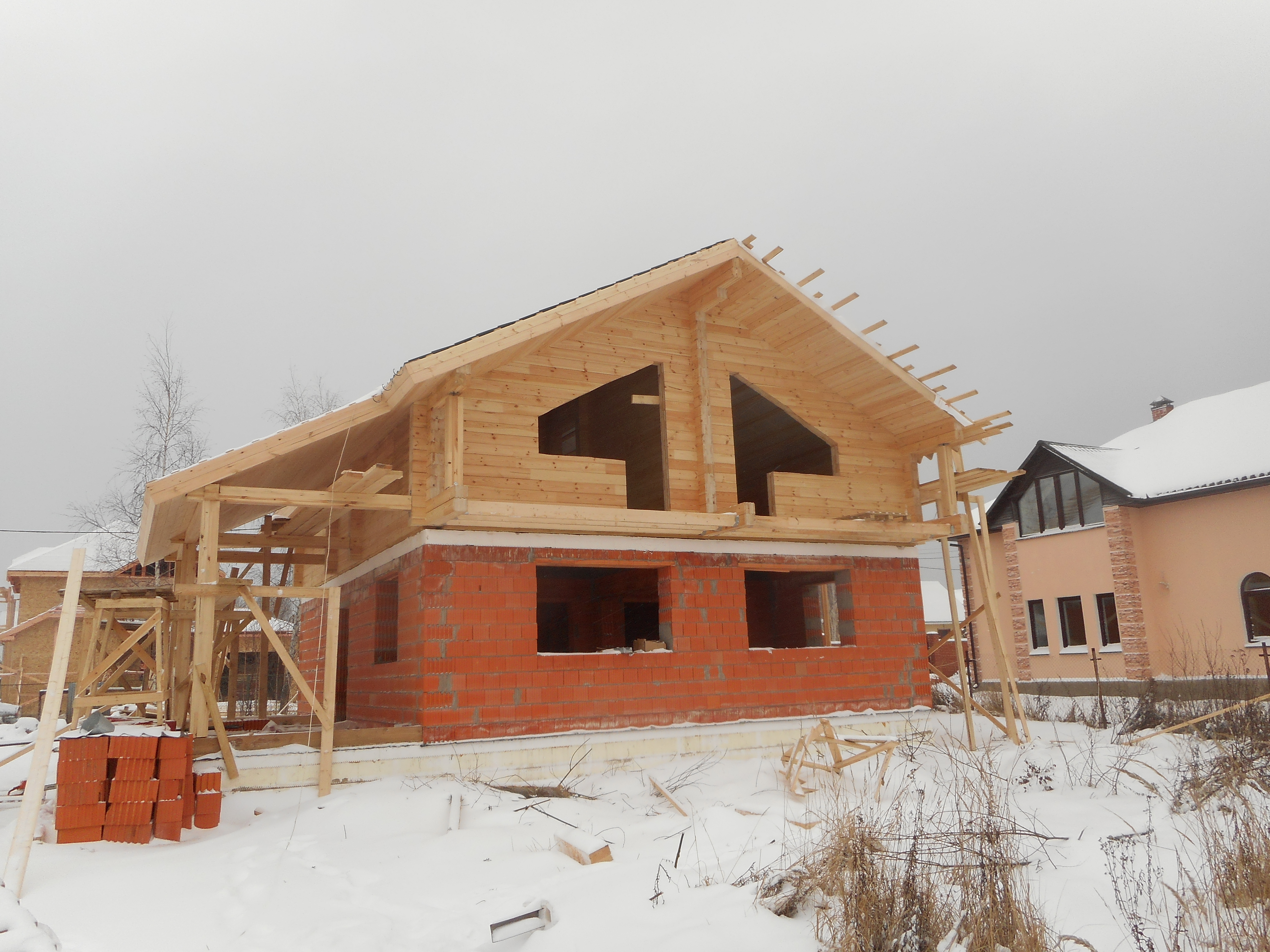 Второй этаж из бруса на кирпичную кладку