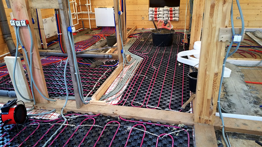 Теплый пол в доме из бруса